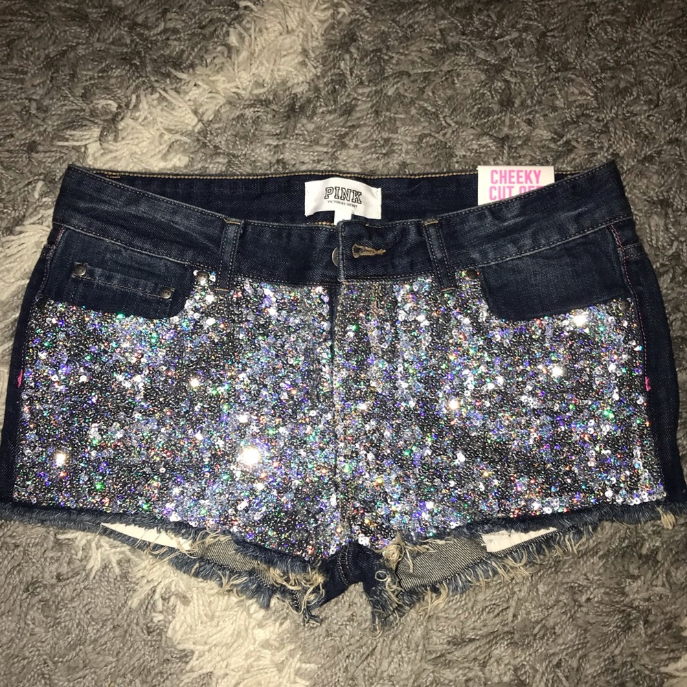 VS PINK — Cheeky Cut Off Shorts